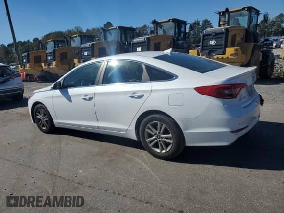 2015 Hyundai Sonata SE z VIN 5NPE24AF8FH045385, wystawiony jako Copart lot #82592545 z przebiegiem 193 182 mil mil oraz Szkoda całkowita • Salvage title. Historia ofert i sprzedaży dostępna na DreamBid. Obrazek 2.