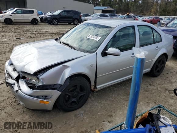 ✅ 2004 Volkswagen Jetta GL • VIN: 3VWRA69M74M041948 • Lot: 81754094. Listed on Copart with 106,125 mi. Free auction sales archive from the USA and detailed vehicle history report at DreamBid. Image 1.