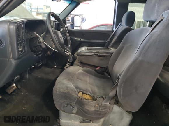 ✅ 2002 Chevrolet Silverado 2500HD LS • VIN: 1GCHK29U72E113321 • Лот: 81735215. Опубликован ранее на Copart с пробегом 346 400 миль. Бесплатный доступ к архиву аукционных продаж из США и подробный отчёт об истории автомобиля на DreamBid. Изображение 7.