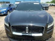 ✅ 2021 Lincoln Nautilus Reserve • VIN: 2LMPJ8K92MBL12248 • Lot: 59889885. Wystawiony na Copart z przebiegiem 59 139 mil. Bezpłatny archiwum sprzedaży aukcyjnych z USA i szczegółowy raport historii pojazdu na DreamBid. Zdjęcie 14.