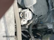 ✅ 2015 Chevrolet Silverado 2500HD LT • VIN: 1GC1KVEG8FF150588 • Lot: 42187227. Wystawiony na IAAI z przebiegiem 212 389 mil. Bezpłatny archiwum sprzedaży aukcyjnych z USA i szczegółowy raport historii pojazdu na DreamBid. Zdjęcie 19.