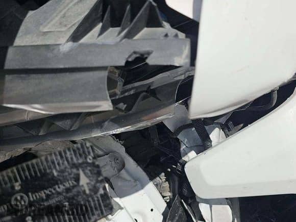 2023 Chevrolet Silverado 1500 Work Truck z VIN 1GCUDAED3PZ183973, wystawiony jako IAAI lot #43624318 z przebiegiem 66 196 mil mil oraz . Historia ofert i sprzedaży dostępna na DreamBid. Obrazek 15.