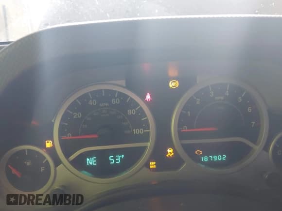 ✅ 2007 Jeep Wrangler Sahara • VIN: 1J4FA54187L125547 • Lot: 43487962. Listed on IAAI with 187,902 mi. Free auction sales archive from the USA and detailed vehicle history report at DreamBid. Image 7.