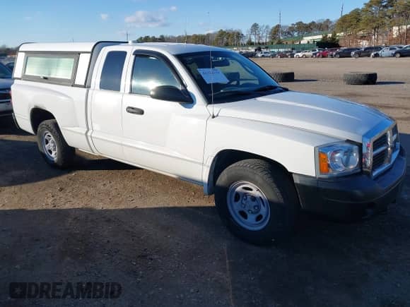 2007 Dodge Dakota ST с VIN 1D7HW22K17S202605, выставлен на аукционе IAAI как лот 41322519 с пробегом 199 626 миль миль и . История ставок и продаж доступна на DreamBid. Изображение 1.