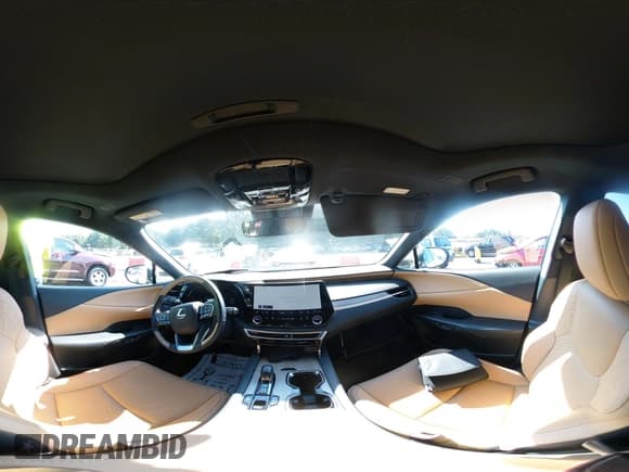 ✅ 2025 Lexus RX 350 • VIN: JTJCHMAA7S2021498 • Lot: 42982421. Wystawiony na IAAI z przebiegiem 10 478 mil. Bezpłatny archiwum sprzedaży aukcyjnych z USA i szczegółowy raport historii pojazdu na DreamBid. Zdjęcie 18.