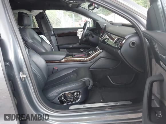 ✅ 2015 Audi A8 4.0T • VIN: WAU32AFD7FN019029 • Lot: 43455517. Wystawiony na IAAI z przebiegiem 91 576 mil. Bezpłatny archiwum sprzedaży aukcyjnych z USA i szczegółowy raport historii pojazdu na DreamBid. Zdjęcie 5.