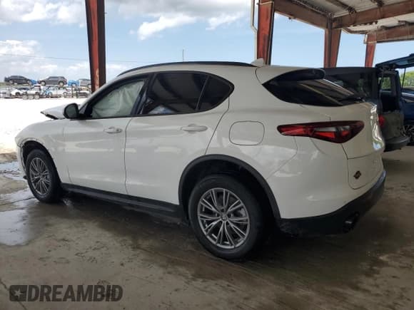 ✅ 2022 Alfa Romeo Stelvio Sprint • VIN: ZASPAJAN5N7D28208 • Lot: 57903125. Listed on Copart with 18,120 mi. Free auction sales archive from the USA and detailed vehicle history report at DreamBid. Image 2.