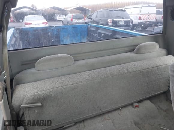 ✅ 1995 Chevrolet Silverado 1500 • VIN: 2GCEC19K3S1138176 • Lot: 43689474. Wystawiony na IAAI z przebiegiem 250 915 mil. Bezpłatny archiwum sprzedaży aukcyjnych z USA i szczegółowy raport historii pojazdu na DreamBid. Zdjęcie 8.