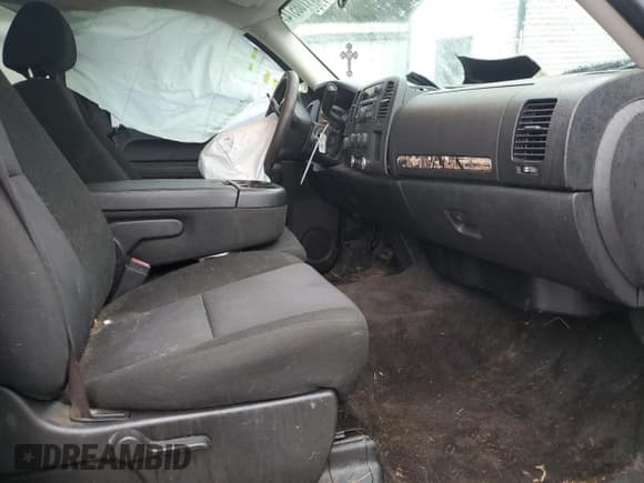 ✅ 2011 Chevrolet Silverado 1500 LT • VIN: 3GCPKSEA7BG156007 • Lot: 71708574. Listed on Copart with 156,902 mi. Free auction sales archive from the USA and detailed vehicle history report at DreamBid. Image 7.