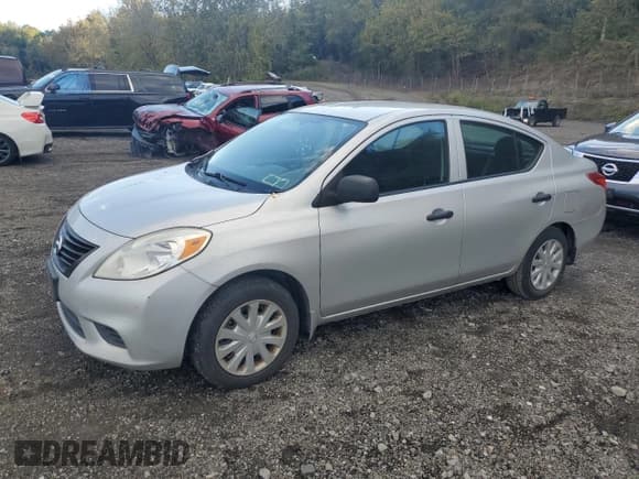 ✅ 2013 Nissan Versa S • VIN: 3N1CN7AP4DL843018 • Lot: 85820965. Listed on Copart with 159,996 mi. Free auction sales archive from the USA and detailed vehicle history report at DreamBid. Image 1.