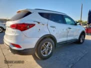 ✅ 2017 Hyundai Santa Fe 2.4L • VIN: 5XYZU3LB8HG410979 • Lot: 90727745. Wystawiony na Copart z przebiegiem 89 970 mil. Bezpłatny archiwum sprzedaży aukcyjnych z USA i szczegółowy raport historii pojazdu na DreamBid. Zdjęcie 3.