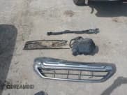 ✅ 2025 Mitsubishi Outlander SE • VIN: JA4J4VA86SZ024807 • Lot: 43065573. Listed on IAAI with 189 mi. Free auction sales archive from the USA and detailed vehicle history report at DreamBid. Image 12.