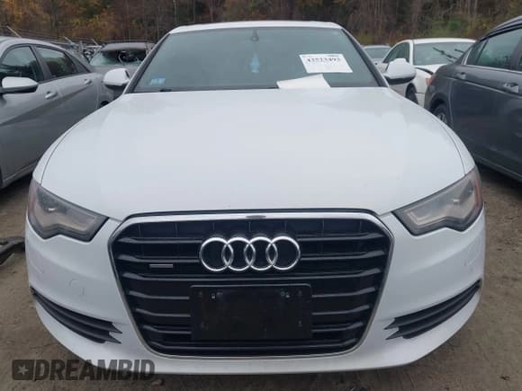 ✅ 2015 Audi A6 Premium Plus • VIN: WAUGFAFC9FN023273 • Lot: 43523493. Wystawiony na IAAI z przebiegiem 117 997 mil. Bezpłatny archiwum sprzedaży aukcyjnych z USA i szczegółowy raport historii pojazdu na DreamBid. Zdjęcie 12.