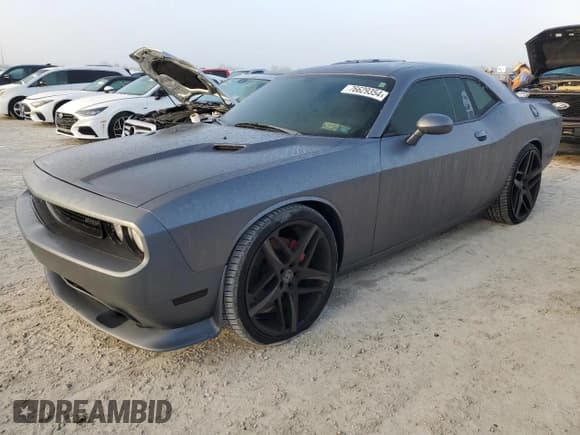 ✅ 2012 Dodge Challenger SRT-8 392 • VIN: 2C3CDYCJ5CH108526 • Lot: 76629354. Wystawiony na Copart z przebiegiem Nie podano. Bezpłatny archiwum sprzedaży aukcyjnych z USA i szczegółowy raport historii pojazdu na DreamBid. Zdjęcie 1.