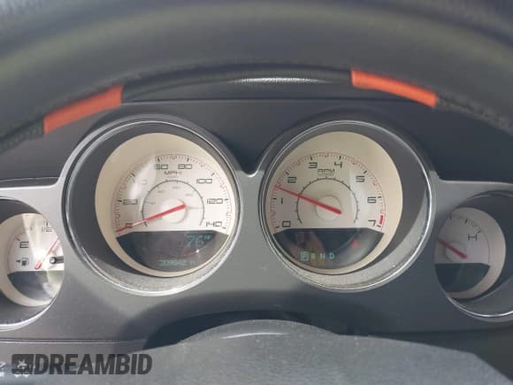 ✅ 2014 Dodge Challenger SXT • VIN: 2C3CDYAG7EH196344 • Lot: 41935353. Wystawiony na IAAI z przebiegiem 209 842 mil. Bezpłatny archiwum sprzedaży aukcyjnych z USA i szczegółowy raport historii pojazdu na DreamBid. Zdjęcie 7.