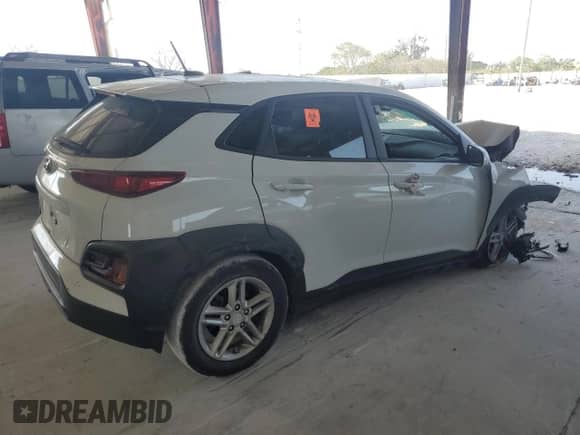 2019 Hyundai Kona SE z VIN KM8K12AA2KU283727, wystawiony jako Copart lot #43118413 z przebiegiem 37 467 mil mil oraz . Historia ofert i sprzedaży dostępna na DreamBid. Obrazek 3.