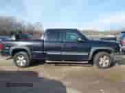 2004 Chevrolet Silverado 1500 с VIN 1GCEK19T64E192987, выставлен на аукционе IAAI как лот 41602418 с пробегом 279 282 миль миль и . История ставок и продаж доступна на DreamBid. Изображение 13.