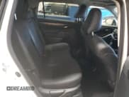 ✅ 2020 Toyota Highlander Hybrid Limited • VIN: 5TDDBRCH6LS007442 • Лот: 67554233. Опубликован ранее на Copart с пробегом 46 493 миль. Бесплатный доступ к архиву аукционных продаж из США и подробный отчёт об истории автомобиля на DreamBid. Изображение 11.