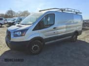 ✅ 2018 Ford Transit • VIN: 1FTYR1ZM4JKA08841 • Lot: 49360775. Wystawiony na Copart z przebiegiem 181 017 mil. Bezpłatny archiwum sprzedaży aukcyjnych z USA i szczegółowy raport historii pojazdu na DreamBid. Zdjęcie 1.