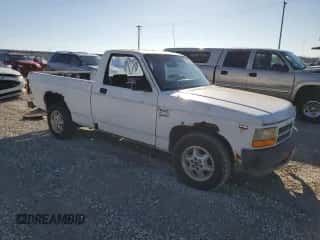1994 Dodge Dakota with VIN 1B7FL26X9RW137398, listed as a Copart auction lot 46794265 with 226,854 mi miles and Salvage title. Bid and sale history available at DreamBid. Image 4.