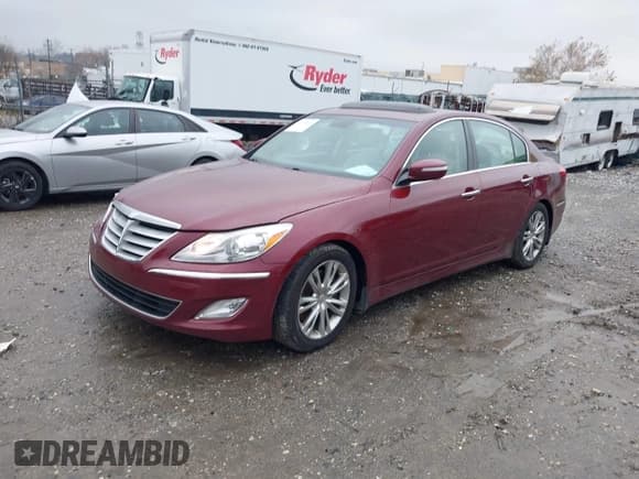 ✅ 2013 Hyundai Genesis 3.8L • VIN: KMHGC4DD1DU234927 • Lot: 43754034. Listed on IAAI with 146,951 mi. Free auction sales archive from the USA and detailed vehicle history report at DreamBid. Image 17.