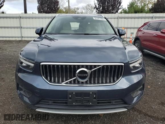 ✅ 2021 Volvo XC40 Inscription • VIN: YV4162UL5M2513142 • Lot: 85301295. Listed on Copart with 34,666 mi. Free auction sales archive from the USA and detailed vehicle history report at DreamBid. Image 5.