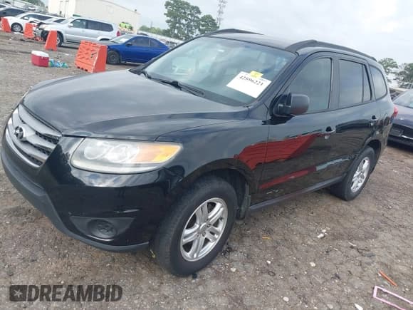 ✅ 2012 Hyundai Santa Fe GLS • VIN: 5XYZGDAG2CG144556 • Lot: 42596221. Listed on IAAI with 164,813 mi. Free auction sales archive from the USA and detailed vehicle history report at DreamBid. Image 17.