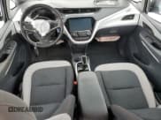 ✅ 2021 Chevrolet Bolt EV LT • VIN: 1G1FY6S09M4100785 • Lot: 85722654. Wystawiony na Copart z przebiegiem Nie podano. Bezpłatny archiwum sprzedaży aukcyjnych z USA i szczegółowy raport historii pojazdu na DreamBid. Zdjęcie 8.