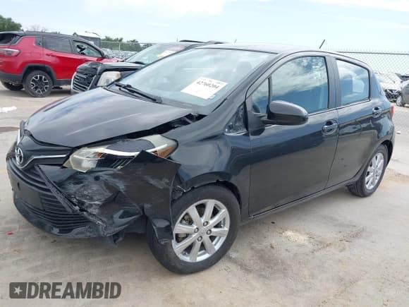 ✅ 2015 Toyota Yaris L • VIN: VNKKTUD37FA038282 • Lot: 42760204. Wystawiony na IAAI z przebiegiem 155 172 mil. Bezpłatny archiwum sprzedaży aukcyjnych z USA i szczegółowy raport historii pojazdu na DreamBid. Zdjęcie 2.