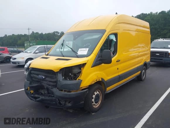 ✅ 2020 Ford Transit Cargo • VIN: 1FTBR1X81LKA53217 • Лот: 42951615. Опубликован ранее на IAAI с пробегом 150 973 миль. Бесплатный доступ к архиву аукционных продаж из США и подробный отчёт об истории автомобиля на DreamBid. Изображение 2.