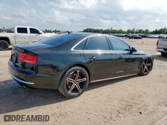 ✅ 2011 Audi A8 • VIN: WAUAVAFD7BN011795 • Лот: 59688845. Опубликован ранее на Copart с пробегом 92 614 миль. Бесплатный доступ к архиву аукционных продаж из США и подробный отчёт об истории автомобиля на DreamBid. Изображение 3.