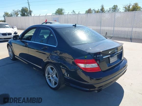 ✅ 2008 Mercedes-Benz C 350 Sport • VIN: WDDGF56X98F082677 • Lot: 43533235. Wystawiony na IAAI z przebiegiem 143 266 mil. Bezpłatny archiwum sprzedaży aukcyjnych z USA i szczegółowy raport historii pojazdu na DreamBid. Zdjęcie 6.