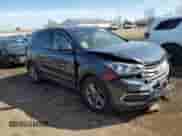✅ 2017 Hyundai Santa Fe 2.4L • VIN: 5NMZTDLBXHH011635 • Lot: 45291883. Wystawiony na Copart z przebiegiem 85 811 mil mil. Skorzystaj z bezpłatnego archiwum sprzedaży aukcyjnych z USA i zobacz szczegółowy raport historii pojazdu na DreamBid. Zdjęcie 4.