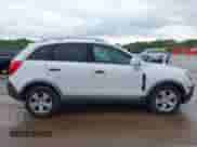 2015 Chevrolet Captiva Sport LS z VIN 3GNAL2EK2FS506410, wystawiony jako IAAI lot #42180711 z przebiegiem 154 228 mil mil oraz . Historia ofert i sprzedaży dostępna na DreamBid. Obrazek 13.