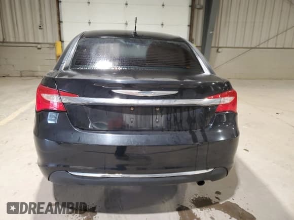✅ 2011 Chrysler 200 Touring • VIN: 1C3BC1FB8BN614626 • Lot: 91704445. Wystawiony na Copart z przebiegiem 148 500 mil. Bezpłatny archiwum sprzedaży aukcyjnych z USA i szczegółowy raport historii pojazdu na DreamBid. Zdjęcie 6.