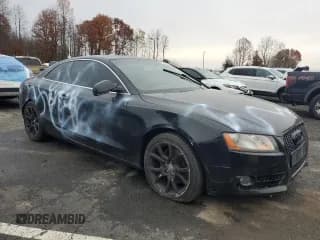 ✅ 2012 Audi A5 Premium • VIN: WAUGFAFR2CA000845 • Лот: 92154385. Опубликован ранее на Copart с пробегом 154 525 миль. Бесплатный доступ к архиву аукционных продаж из США и подробный отчёт об истории автомобиля на DreamBid. Изображение 4.