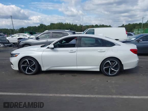 2018 Honda Accord Sport с VIN 1HGCV2F35JA045721, выставлен на аукционе IAAI как лот 43353715 с пробегом 76 055 миль миль и . История ставок и продаж доступна на DreamBid. Изображение 14.