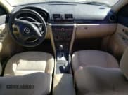 ✅ 2004 Mazda 3 i • VIN: JM1BK12FX41216593 • Лот: 86700935. Опубликован ранее на Copart с пробегом 151 263 миль. Бесплатный доступ к архиву аукционных продаж из США и подробный отчёт об истории автомобиля на DreamBid. Изображение 8.