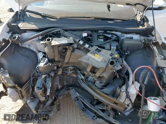 ✅ 2022 Volkswagen ID.4 Pro • VIN: WVGRMPE29NP058505 • Lot: 81110725. Listed on Copart with 47,717 mi. Free auction sales archive from the USA and detailed vehicle history report at DreamBid. Image 11.