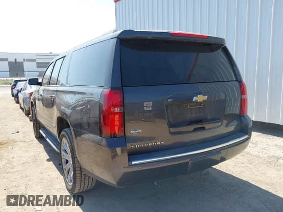 ✅ 2016 Chevrolet Suburban LTZ • VIN: 1GNSCJKC3GR438408 • Lot: 43390302. Wystawiony na IAAI z przebiegiem 124 779 mil. Bezpłatny archiwum sprzedaży aukcyjnych z USA i szczegółowy raport historii pojazdu na DreamBid. Zdjęcie 3.
