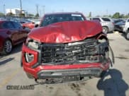 ✅ 2024 GMC Canyon 2WD Elevation • VIN: 1GTP5BEK3R1123918 • Lot: 83962275. Wystawiony na Copart z przebiegiem 16 374 mil. Bezpłatny archiwum sprzedaży aukcyjnych z USA i szczegółowy raport historii pojazdu na DreamBid. Zdjęcie 5.