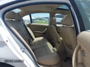 ✅ 2006 BMW 3 Series 325xi • VIN: WBAVD13556KV10507 • Лот: 42515516. Опубликован ранее на IAAI с пробегом 159 034 миль. Бесплатный доступ к архиву аукционных продаж из США и подробный отчёт об истории автомобиля на DreamBid. Изображение 8.