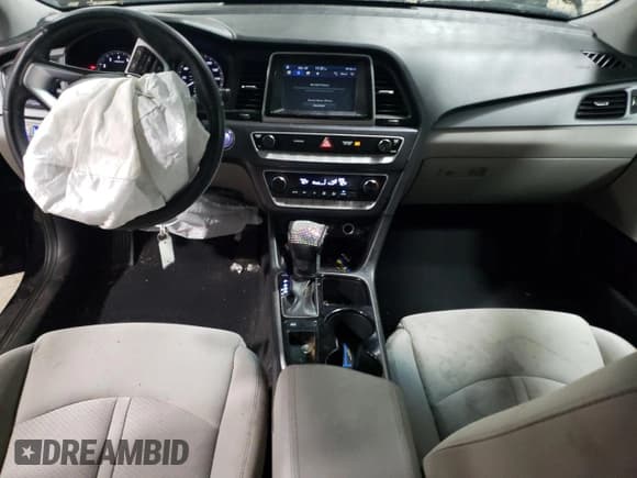 ✅ 2019 Hyundai Sonata SEL • VIN: 5NPE34AF1KH760936 • Лот: 72453252. Опубликован ранее на Copart с пробегом 47 258 миль. Бесплатный доступ к архиву аукционных продаж из США и подробный отчёт об истории автомобиля на DreamBid. Изображение 8.