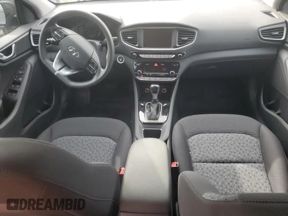 ✅ 2019 Hyundai Ioniq Blue • VIN: KMHC65LC3KU123698 • Lot: 79675444. Listed on Copart with 67,517 mi. Free auction sales archive from the USA and detailed vehicle history report at DreamBid. Image 8.