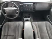 ✅ 2004 Dodge Dakota SLT • VIN: 1D7HG48N34S774345 • Lot: 82226034. Wystawiony na Copart z przebiegiem 177 733 mil. Bezpłatny archiwum sprzedaży aukcyjnych z USA i szczegółowy raport historii pojazdu na DreamBid. Zdjęcie 8.