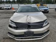 ✅ 2015 Volkswagen Jetta SE • VIN: 3VWD17AJ0FM250968 • Lot: 61961225. Wystawiony na Copart z przebiegiem 163 395 mil. Bezpłatny archiwum sprzedaży aukcyjnych z USA i szczegółowy raport historii pojazdu na DreamBid. Zdjęcie 5.