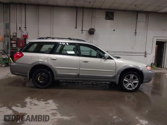 ✅ 2005 Subaru Legacy Outback L.L. Bean • VIN: 4S4BP86C654314851 • Лот: 41215055. Опубликован ранее на IAAI с пробегом 151 455 миль. Бесплатный доступ к архиву аукционных продаж из США и подробный отчёт об истории автомобиля на DreamBid. Изображение 14.