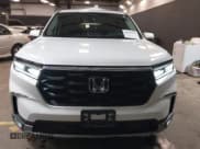 ✅ 2023 Honda Pilot EX-L • VIN: 5FNYG1H5XPB043275 • Лот: 41747522. Опубликован ранее на IAAI с пробегом 18 865 миль. Бесплатный доступ к архиву аукционных продаж из США и подробный отчёт об истории автомобиля на DreamBid. Изображение 12.