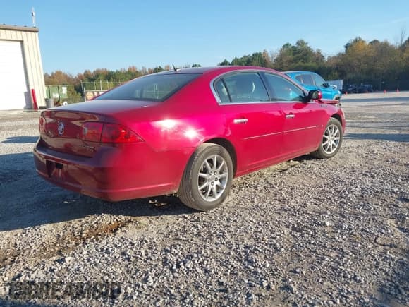 ✅ 2008 Buick Lucerne CXL • VIN: 1G4HD57268U194013 • Lot: 43626238. Listed on IAAI with 140,741 mi. Free auction sales archive from the USA and detailed vehicle history report at DreamBid. Image 4.