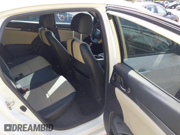 ✅ 2017 Honda Civic EX-L • VIN: SHHFK7H84HU218140 • Lot: 43240172. Wystawiony na IAAI z przebiegiem 53 396 mil. Bezpłatny archiwum sprzedaży aukcyjnych z USA i szczegółowy raport historii pojazdu na DreamBid. Zdjęcie 8.